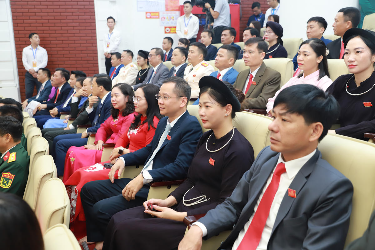 Đoàn đại biểu xã Ngân Sơn, một trong những địa phương xa nhất của tỉnh Thái Nguyên. Ảnh: TN.