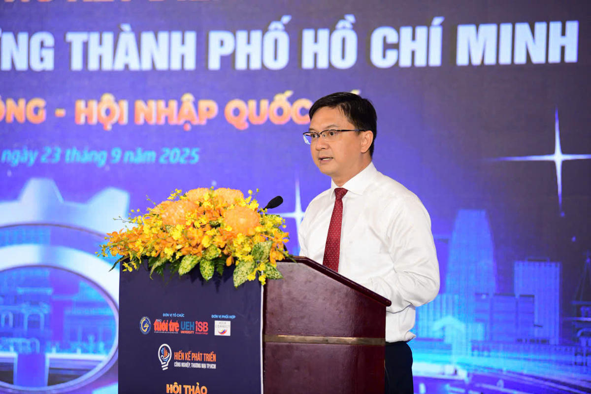  Ông Nguyễn Mạnh Cường - Phó Chủ tịch UBND TP Hồ Chí Minh đánh giá cao những góp ý của chuyên gia, doanh nghiệp để thành phố phát triển trong thời gian tới. Ảnh: Q.Đ.