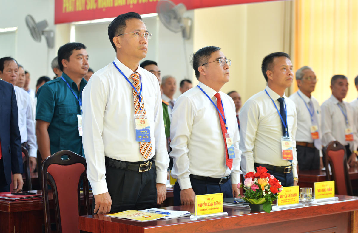   Đại hội có sự tham dự của lãnh đạo Ủy ban MTTQ Việt Nam tỉnh Quảng Ninh, lãnh đạo phường Phong Cốc cùng hơn 160 đại biểu đại diện cho khối đại đoàn kết toàn dân trên địa bàn phường Phong Cốc. Ảnh: Ngọc Anh.  