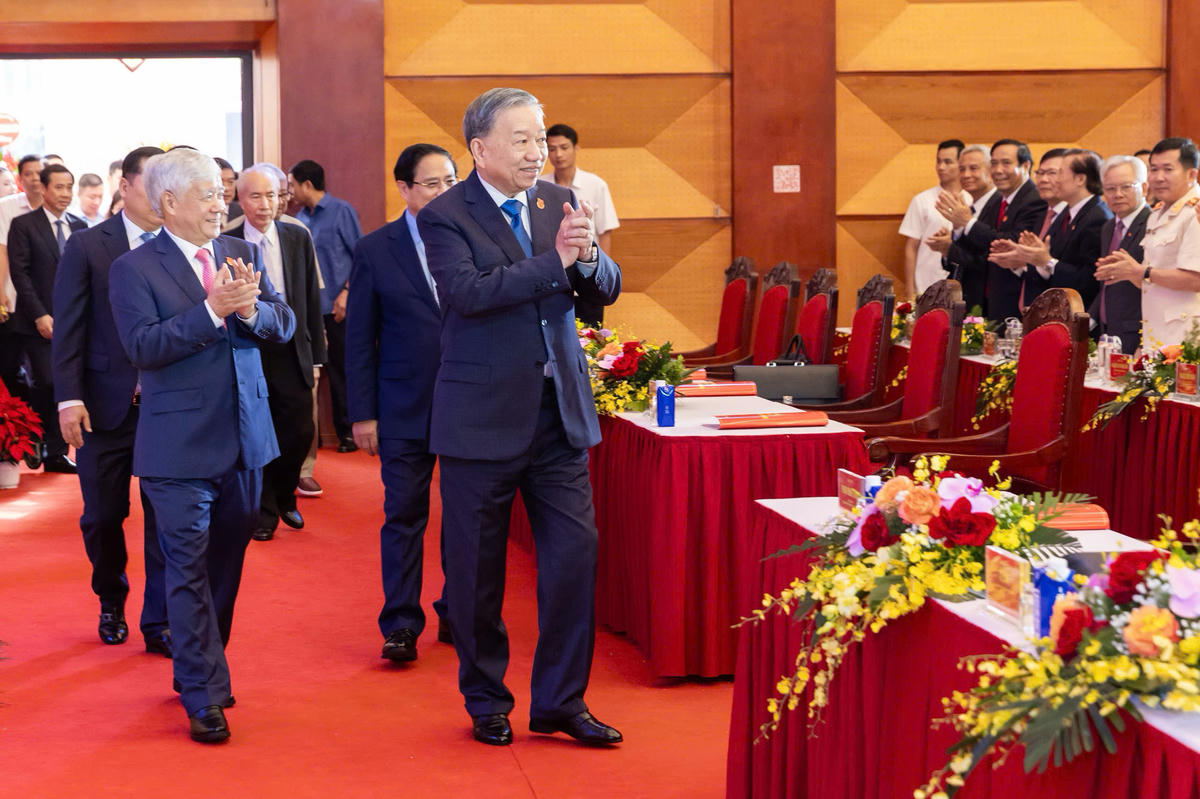 Tổng Bí thư Tô Lâm, Chủ tịch UBTƯ MTTQ Việt Nam Đỗ Văn Chiến cùng các vị lãnh đạo Đảng, Nhà nước tham dự Đại hội.