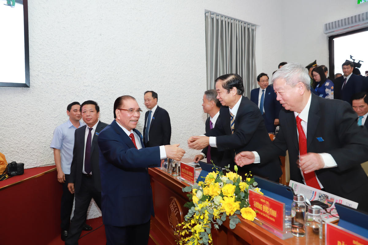 Tham dự Đại hội có Nguyên Tổng Bí thư Nông Đức Mạnh. Ảnh: TN.