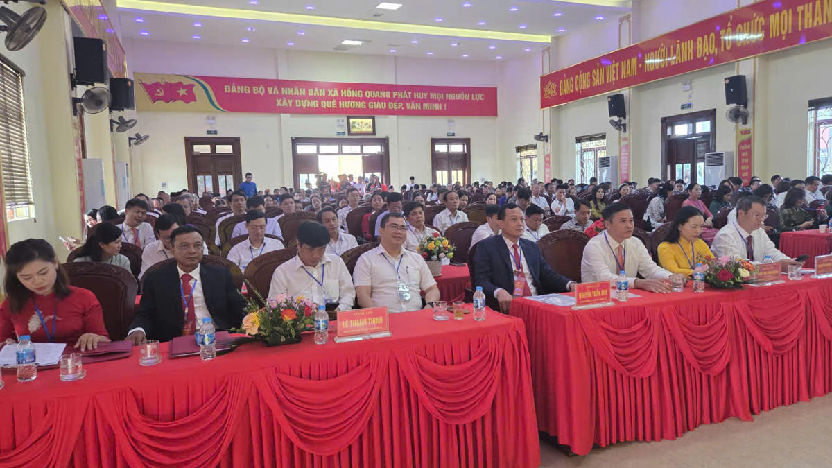 Các đại biểu tham dự đại hội. Ảnh: Duy Hưng.