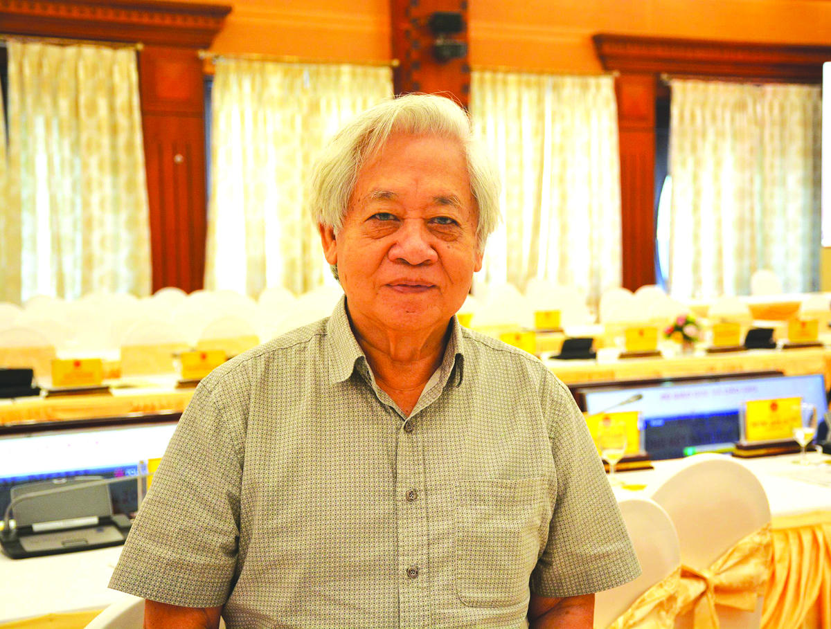   GS.TS Phạm Tất Dong  .