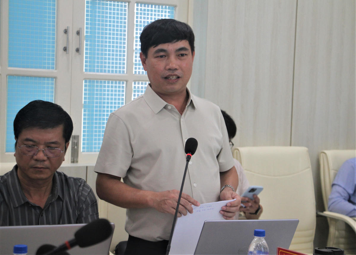 Ông Nguyễn Văn Thường, Giám đốc Ban Quản lý
ĐTXD-CCTGT tỉnh Quảng Nam phát biểu tại buổi làm việc. Ảnh: Tấn Thành    