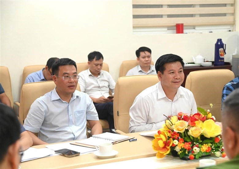   PGS.TS Đinh Văn Châu tại buổi làm việc.   