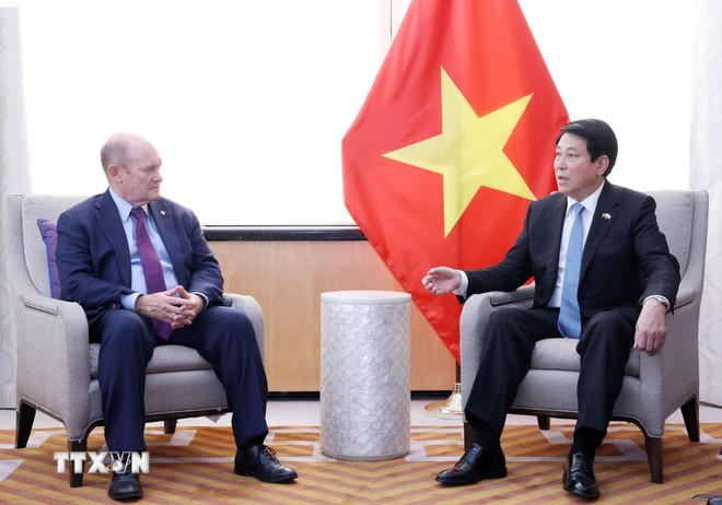  Chủ tịch nước Lương Cường tiếp Thượng Nghị sỹ Hoa Kỳ Chris Coons. (Ảnh: Lâm Khánh/TTXVN).