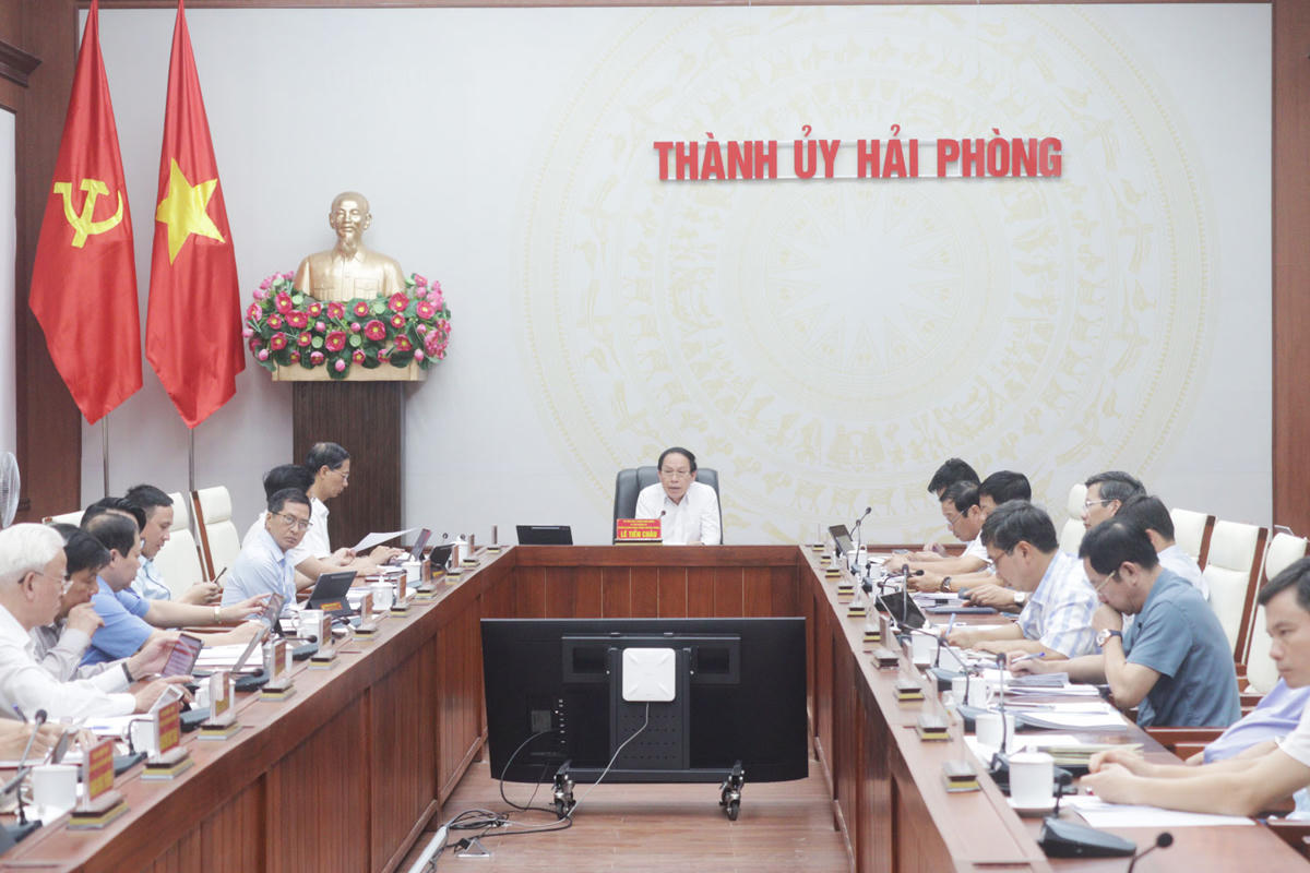 Bí thư Thành ủy Hải Phòng Lê Tiến Châu phát biểu tại hội nghị. Ảnh: CTV.