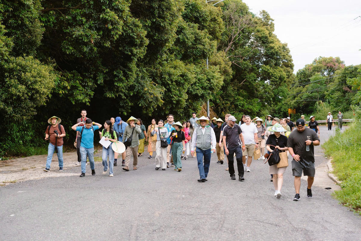 Chuyến khám phá bán đảo nằm trong chương trình 

Hội nghị khu vực châu Âu, châu Á và Thái Bình Dương về đa dạng sinh học. Ảnh: Phan Minh Hải.