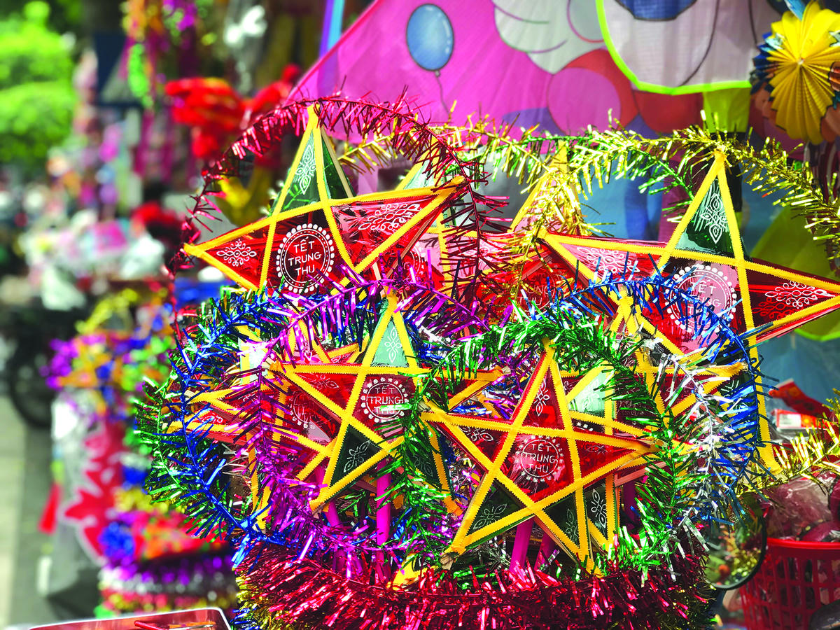 Sắc màu Trung thu trên phố Hàng Mã