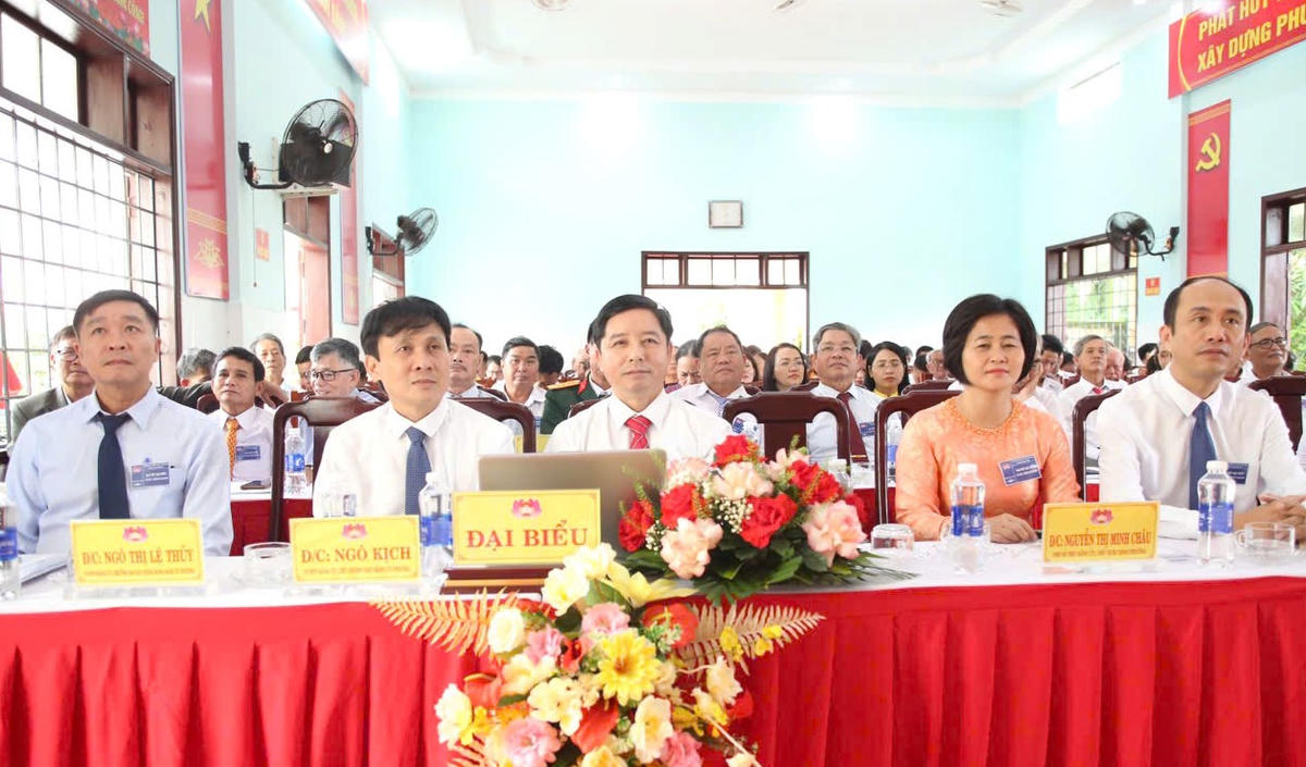 Các đại biểu tham dự Đại hội đại biểu Mặt trận phường Điện Bàn Bắc lần thứ I, nhiệm kỳ 2025-2030. Ảnh: Chí Đại.