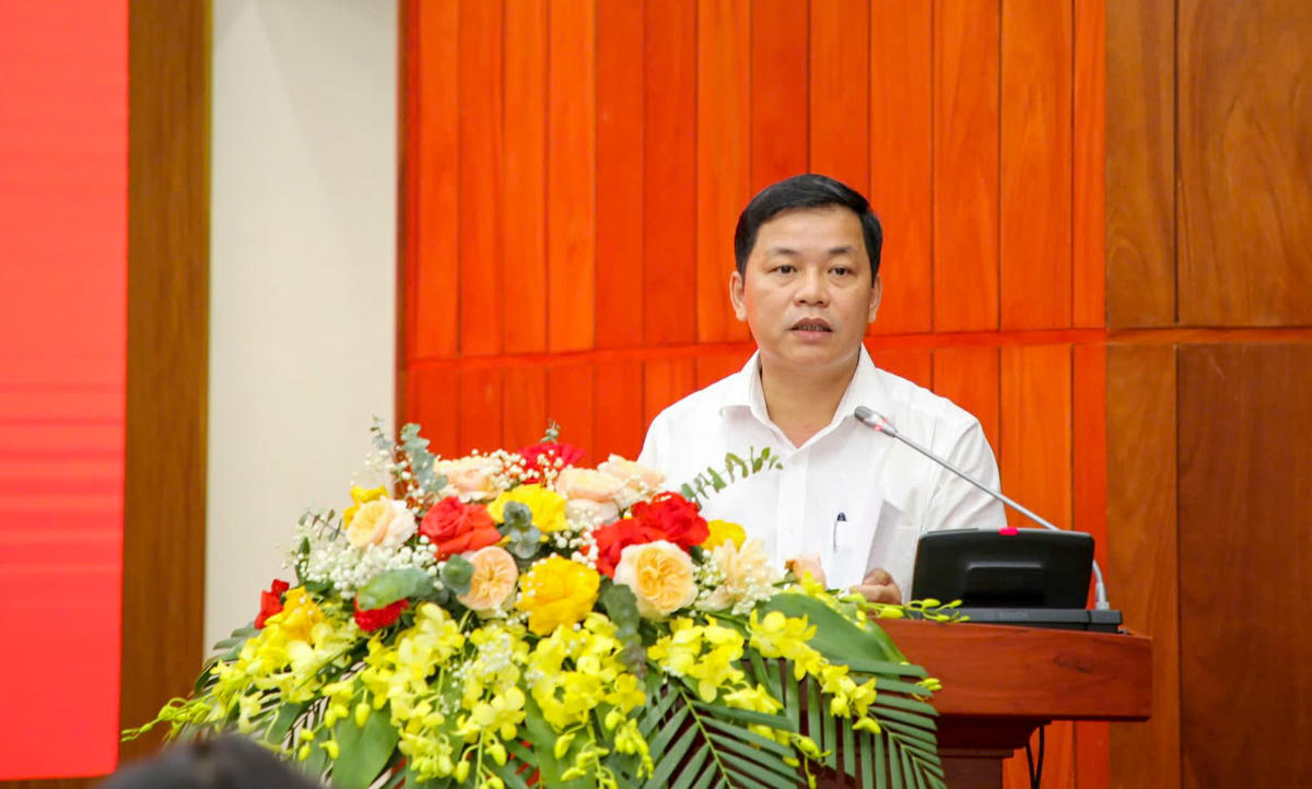 Ông Trần Ngọc Ánh, Phó Trưởng ban Tuyên giáo và Dân vận Tỉnh ủy Quảng Trị phát biểu tại họp báo. Ảnh: TT.