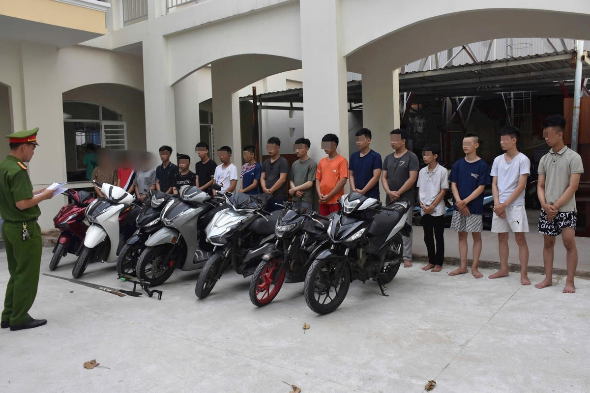 Nhóm thanh thiếu niên tham gia vụ gây rối trên đường 2/9. Ảnh: CV.