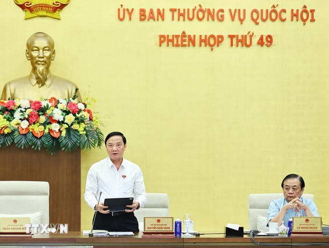  Phó Chủ tịch Quốc hội Nguyễn Khắc Định phát biểu. (Ảnh: Minh Đức/TTXVN).