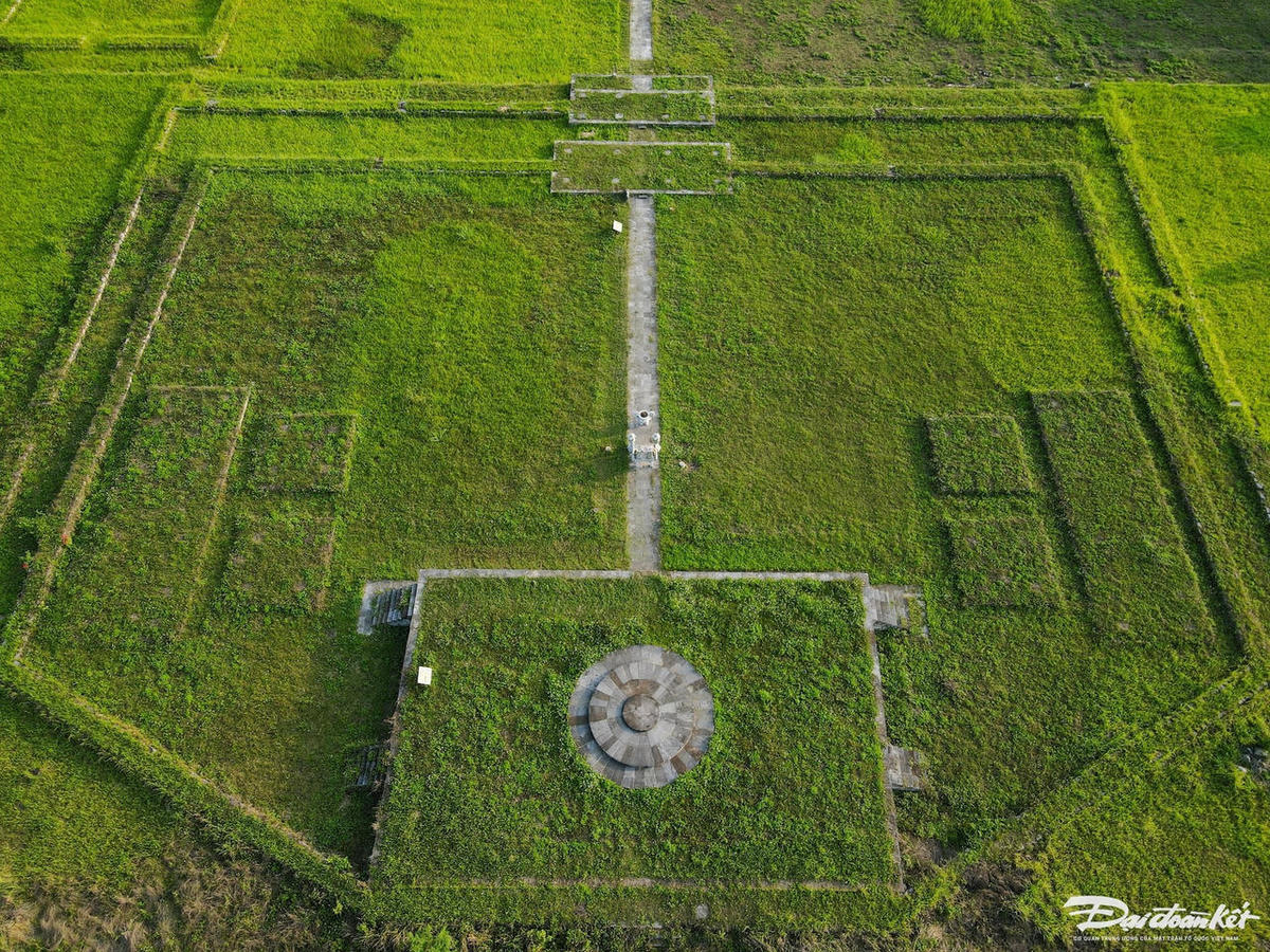 Giai đoạn 2 của dự án triển khai từ năm 2027 – 2028, sẽ tiếp tục phục hồi các công trình Đông Thái Miếu, Tây Thái Miếu và cầu Nam Thành. Ảnh: Đình Minh