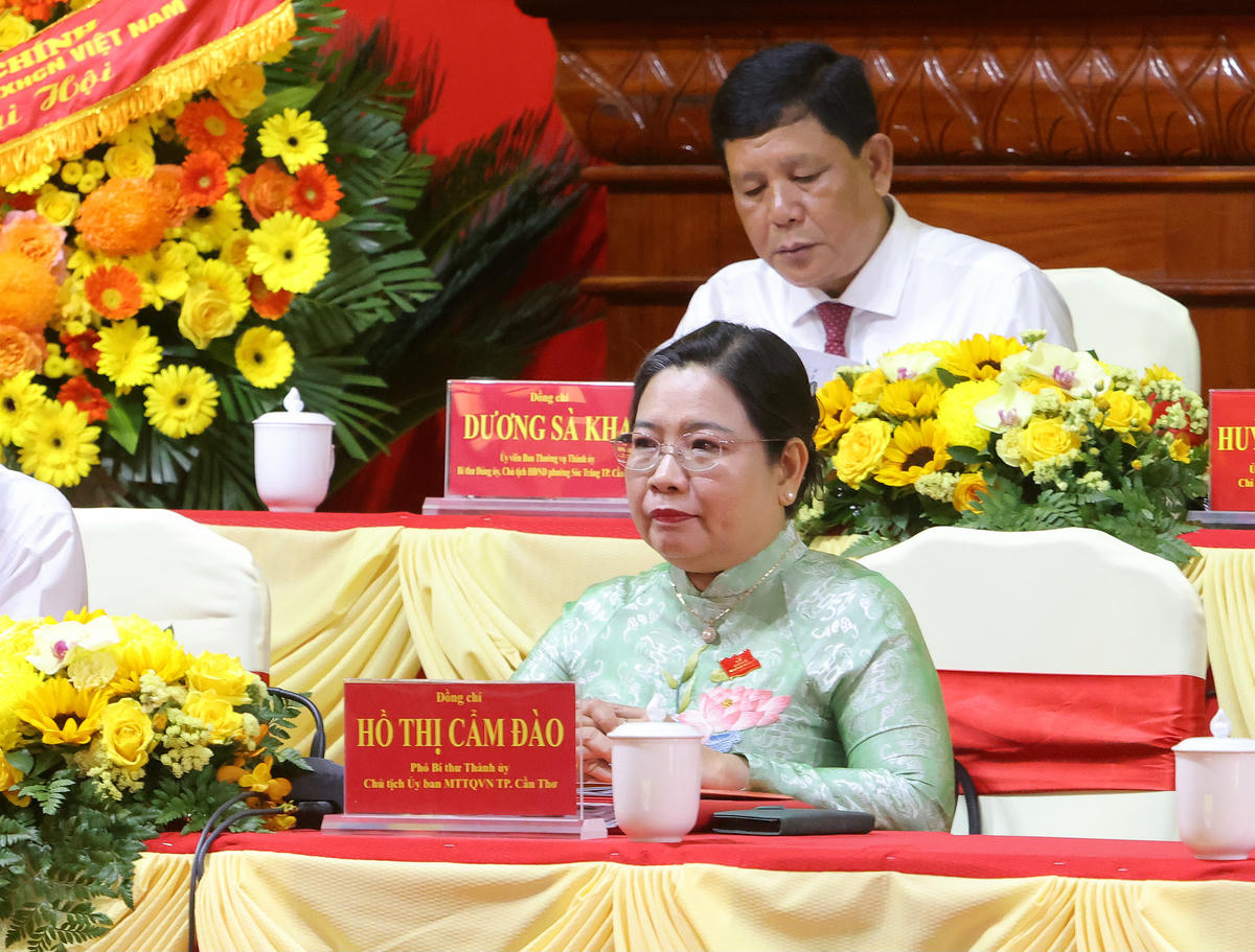 Bà Hồ Thị Cẩm Đào, Phó Bí thư Thành ủy, Chủ tịch UBMTTQ Việt Nam TP Cần Thơ.  