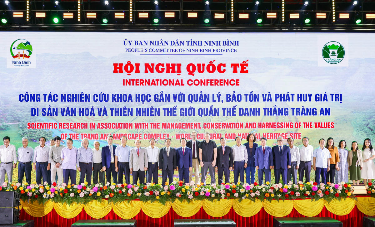 Một nghị quyết chuyên đề với chủ đề 'phát triển du lịch - công nghiệp văn hóa' là cần thiết để chắp cánh cho ngành công nghiệp không khói của tỉnh Ninh Bình bay cao. Ảnh: Đình Minh