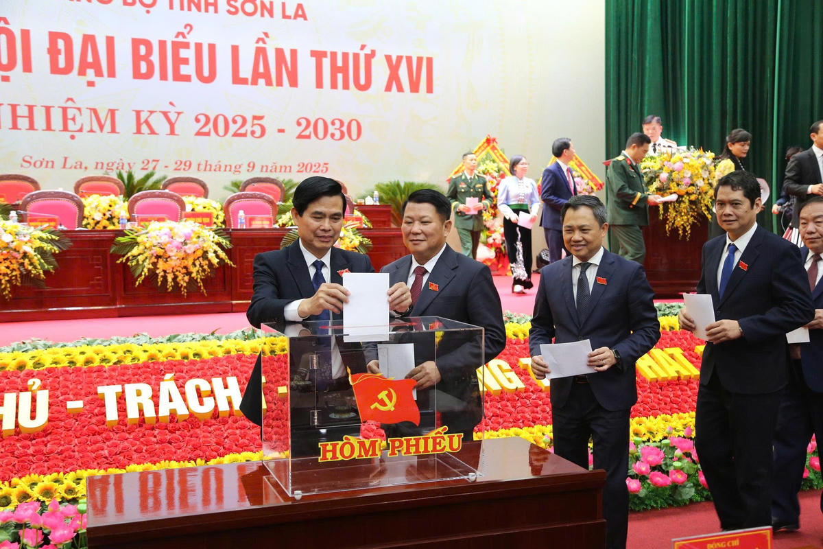 Ban Chấp hành Đảng bộ tỉnh Sơn La khóa XVI, nhiệm kỳ 2025 - 2030 đã bầu ra 54 thành viên. Ảnh: CTV