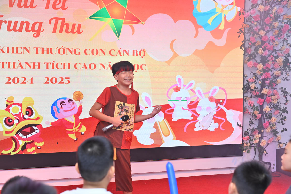 Trại tạm giam số 1 (Công an TP Hà Nội) tổ chức chương trình “Vui Tết Trung thu” cho con em cán bộ chiến sĩ
