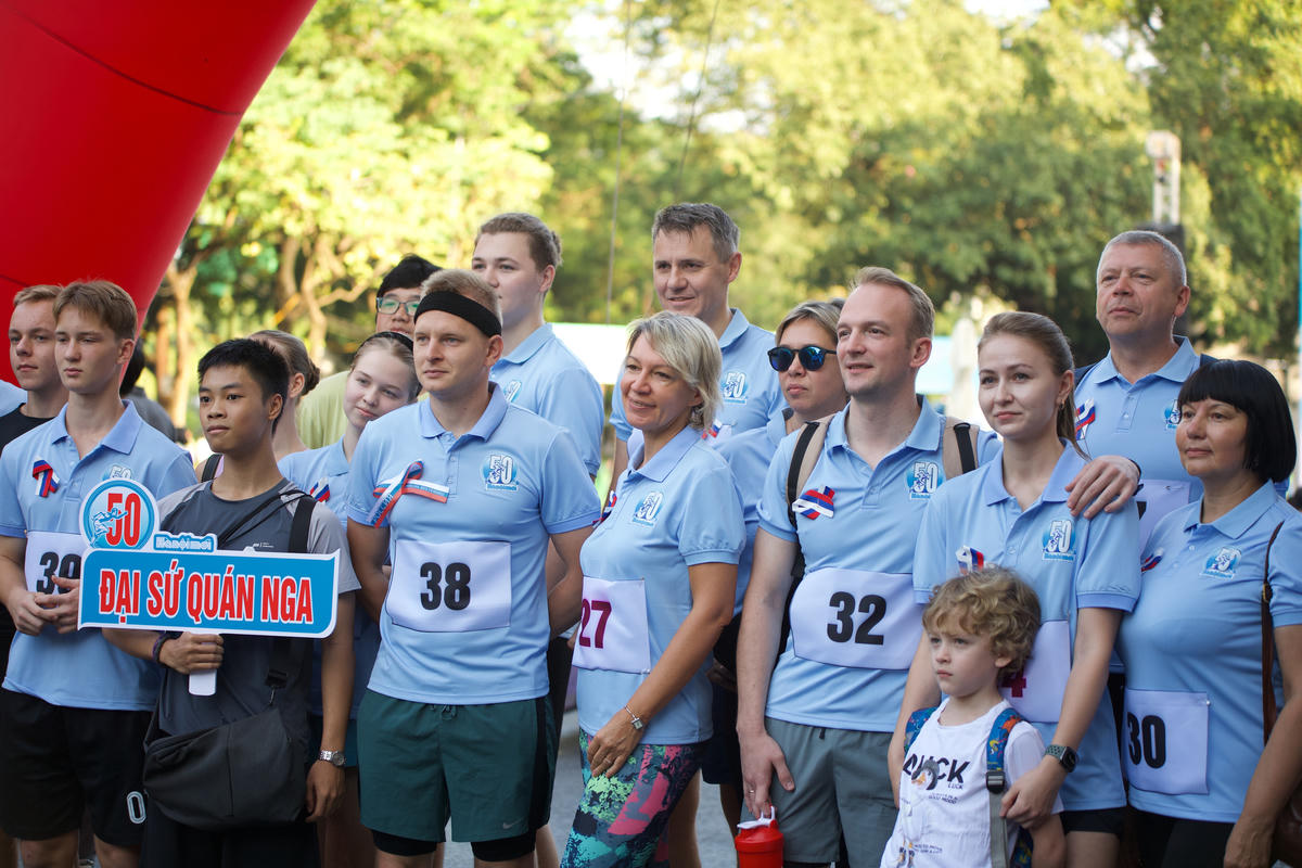 Giải thu hút nhiều vận động viên người nước ngoài tham dự. Ảnh: Phạm Sỹ.