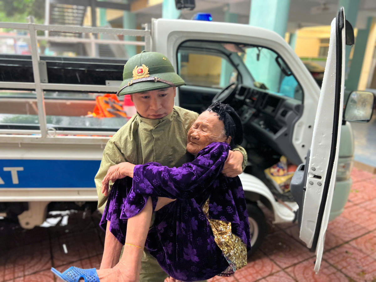 80 người cần phải sơ tán khẩn cấp.