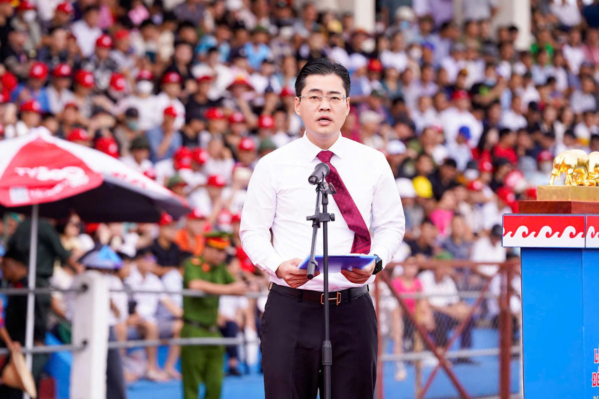 Ông Nguyễn Quang Diện, Chủ tịch UBND phường Đồ Sơn phát biểu khai mạc. Ảnh: PT.