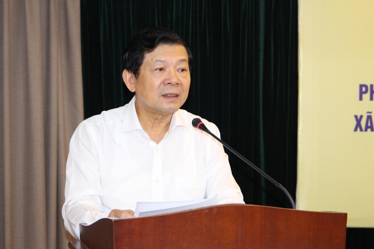 Tiến sĩ Nguyễn Hữu Dũng phát biểu tại hội thảo. Ảnh:
Q.Đ.