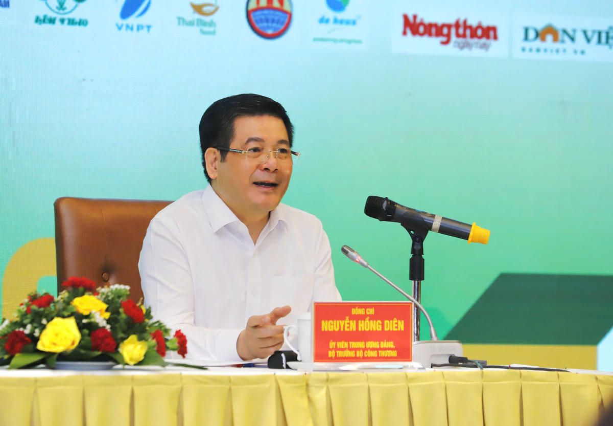  Bộ trưởng Bộ Công Thương Nguyễn Hồng Diên phát biểu tại Diễn đàn: Ảnh: DV