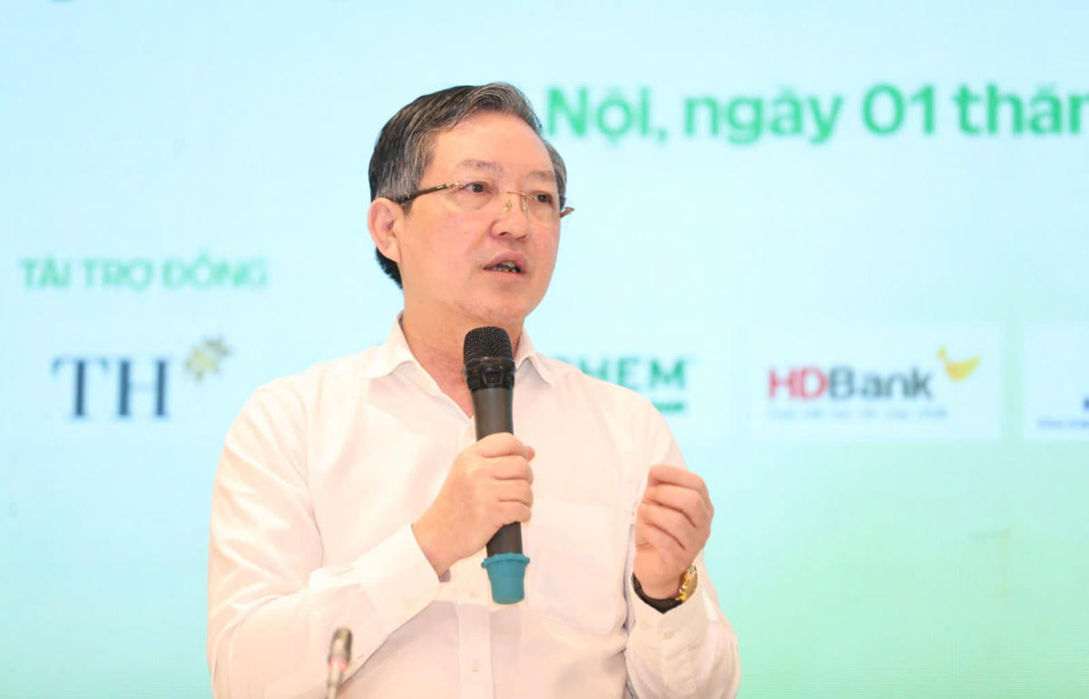 Phó Chủ tịch UBTƯ MTTQ Việt Nam, Chủ tịch Hội Nông dân Việt Nam Lương Quốc Đoàn phát biểu tại Diễn đàn. Ảnh: DV