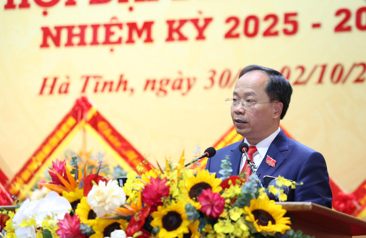 Bí thư Tỉnh ủy Hà Tĩnh Nguyễn Duy Lâm trình bày Báo cáo Chính trị đại hội. Ảnh: HN.