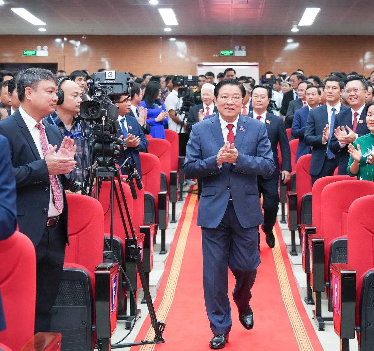 Ông Phan Đình Trạc - Ủy viên Bộ Chính trị, Bí thư Trung ương Đảng, Trưởng ban Nội chính Trung ương dự và chỉ đạo Đại hội. 