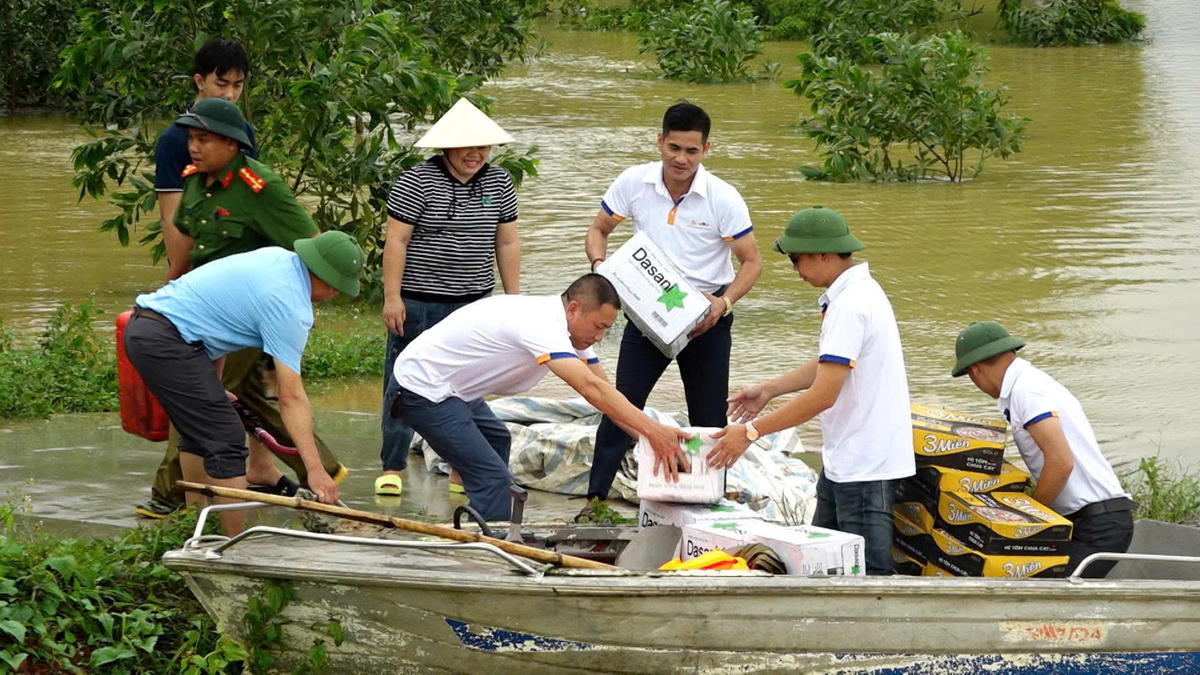 Chủ tịch UBND tỉnh Thanh Hóa yêu cầu phải đảm bảo nguồn cung nhu yếu phẩm phục vụ người dân. Ảnh: Đình Minh