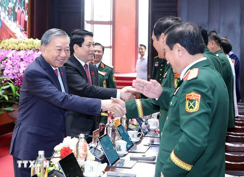 Tổng Bí thư Tô Lâm, Chủ tịch nước Lương Cường và các đại biểu. (Ảnh: Thống Nhất/TTXVN)