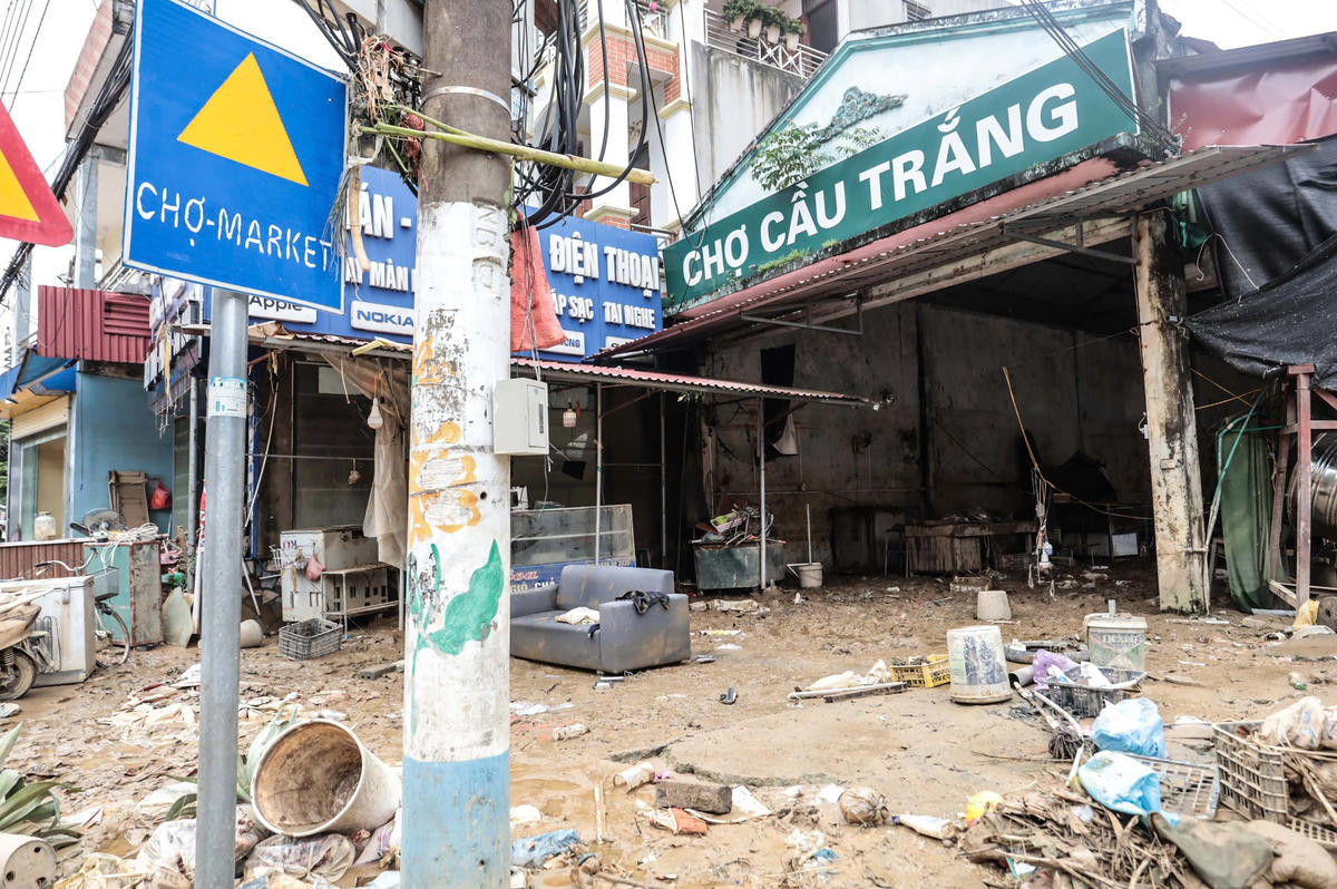 Phường Hà Giang gượng dậy giữa hoang tàn sau lũ dữ