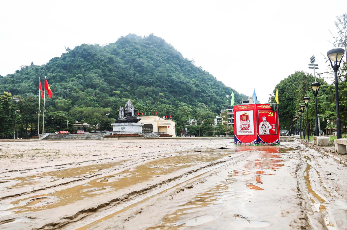 Phường Hà Giang gượng dậy giữa hoang tàn sau lũ dữ