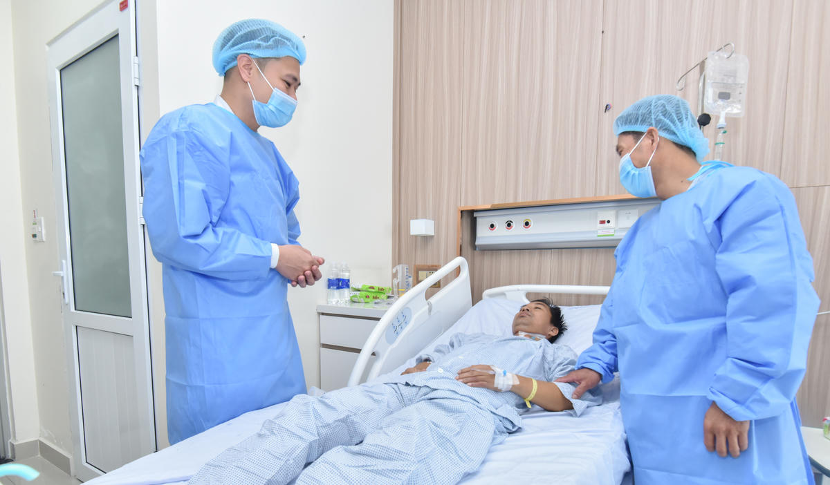 Hiện bênh nhân đã hoàn toàn tỉnh táo, có thể tự sinh hoạt và dự kiến sớm trở lại công việc. Ảnh: BV