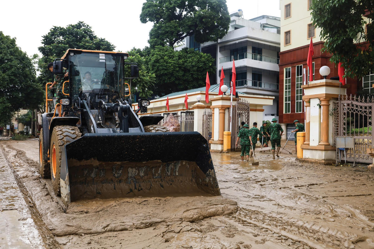 Phường Hà Giang gượng dậy giữa hoang tàn sau lũ dữ