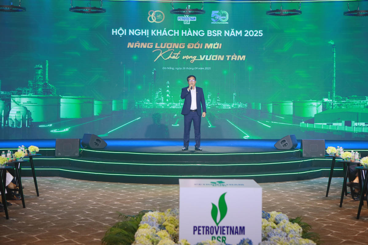 Tổng Giám đốc BSR Nguyễn Việt Thắng “phiên bản thực” phát biểu tại Hội nghị Khách hàng BSR 2025