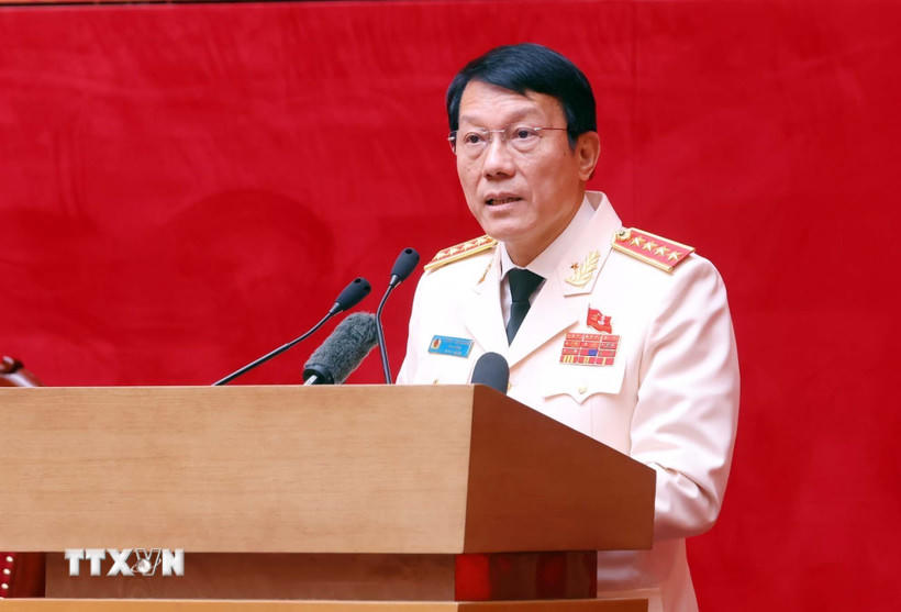 Đại tướng Lương Tam Quang, Ủy viên Bộ Chính trị, Bí thư Đảng ủy Công an Trung ương, Bộ trưởng Bộ Công an đọc Diễn văn khai mạc Đại hội. (Ảnh: Phạm Kiên/TTXVN).