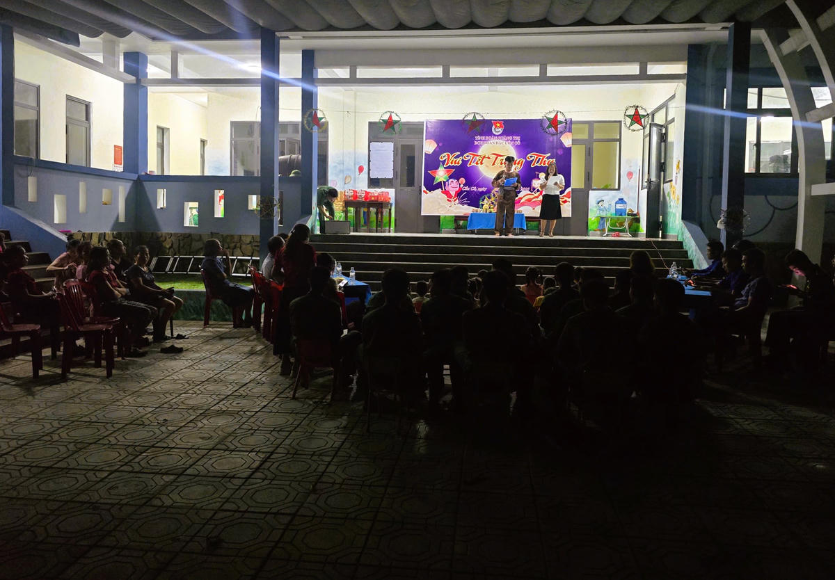 Quang cảnh chương trình “Vui Tết Trung thu năm 2025” tại đặc
khu Cồn Cỏ. Ảnh: BTC.