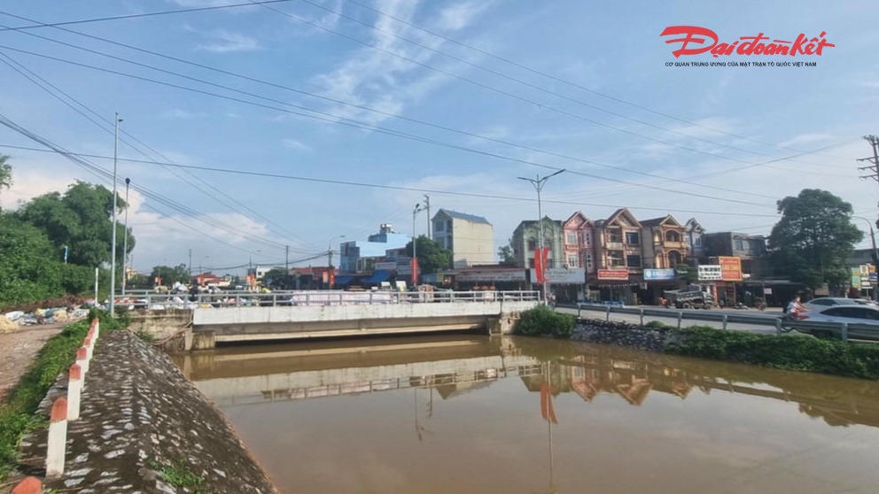 Công trình do UBND huyện Phú Bình (cũ) làm chủ đầu tư với tổng giá trị khoảng 12 tỷ đồng. Ảnh: Toán Nguyễn.