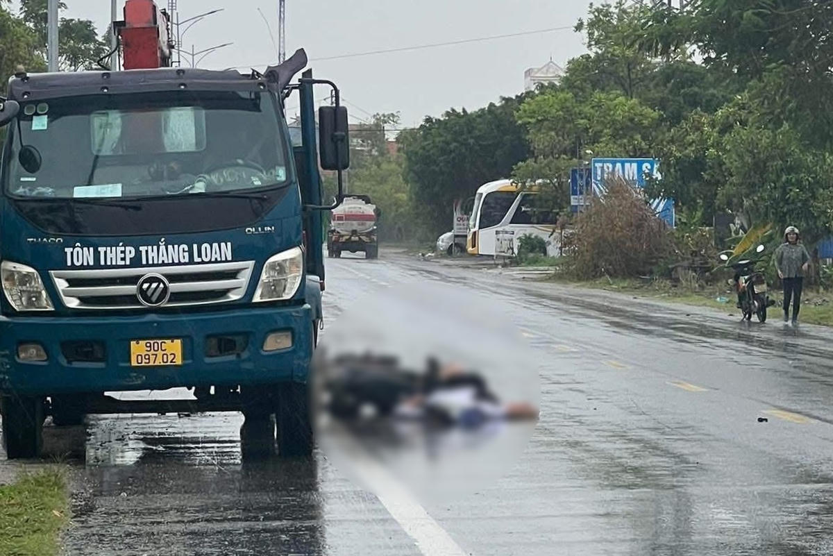 Hiện trường vụ tai nạn giao thông khiến 2 học sinh thiệt mạng. Ảnh: Kim Sơn