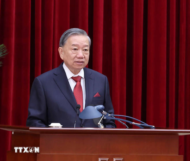 Tổng Bí thư Tô Lâm phát biểu khai mạc Hội nghị lần thứ mười ba, Ban Chấp hành Trung ương Đảng khoá XIII. (Ảnh: Thống Nhất/TTXVN)