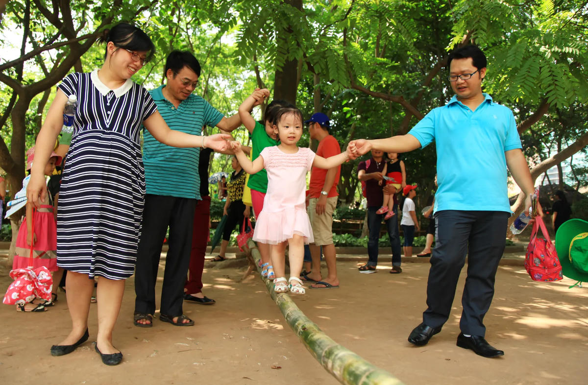 Hà Nội hướng tới xây dựng gia đình no ấm, tiến bộ, hạnh phúc trong thời kỳ hiện đại hóa. 	Ảnh: Công Hùng
