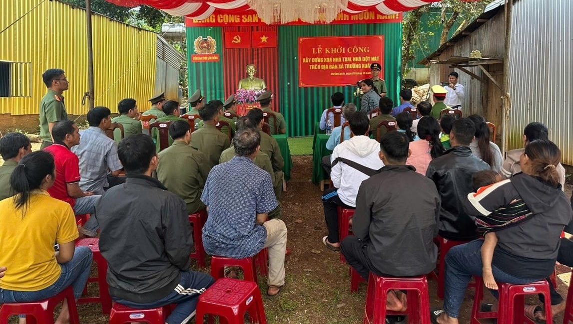 Quang cảnh lễ khởi công điểm tại xã Trường Xuân, tỉnh Lâm Đồng. (ảnh H.L) 