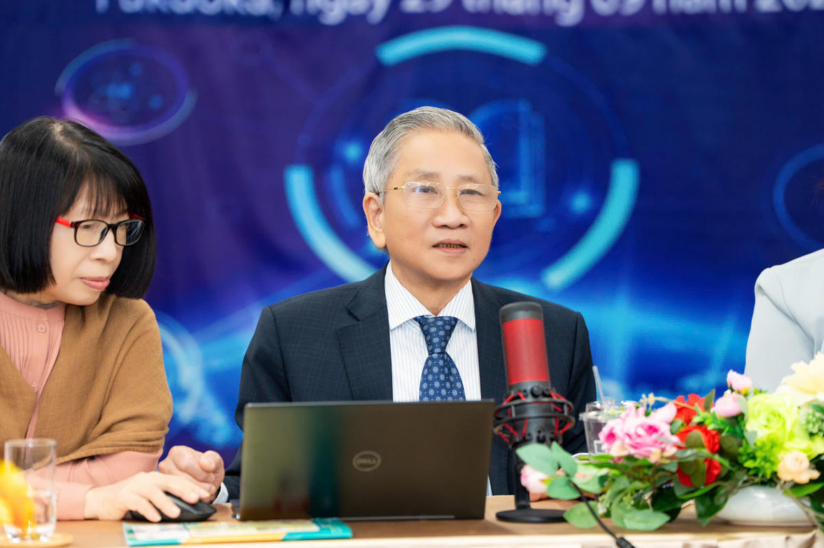   GS Nguyễn Minh Thuyết phát biểu tại tại Lễ ra mắt Mạng lưới giảng dạy tiếng Việt và văn hoá Việt Nam toàn cầu tại Fukuoka, Nhật Bản, ngày 29/9/2025. Ảnh: NVCC