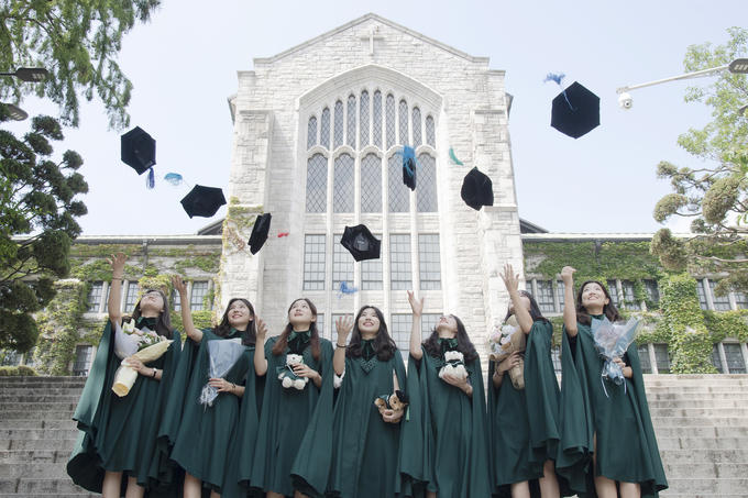 Sinh viên&nbsp;Đại học Ewha (Seoul, Hàn Quốc).&nbsp;