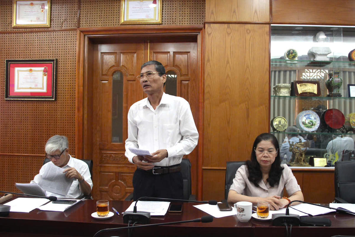 Nguyên lãnh đạo Mặt trận TP góp ý tại hội nghị. Ảnh: P. V