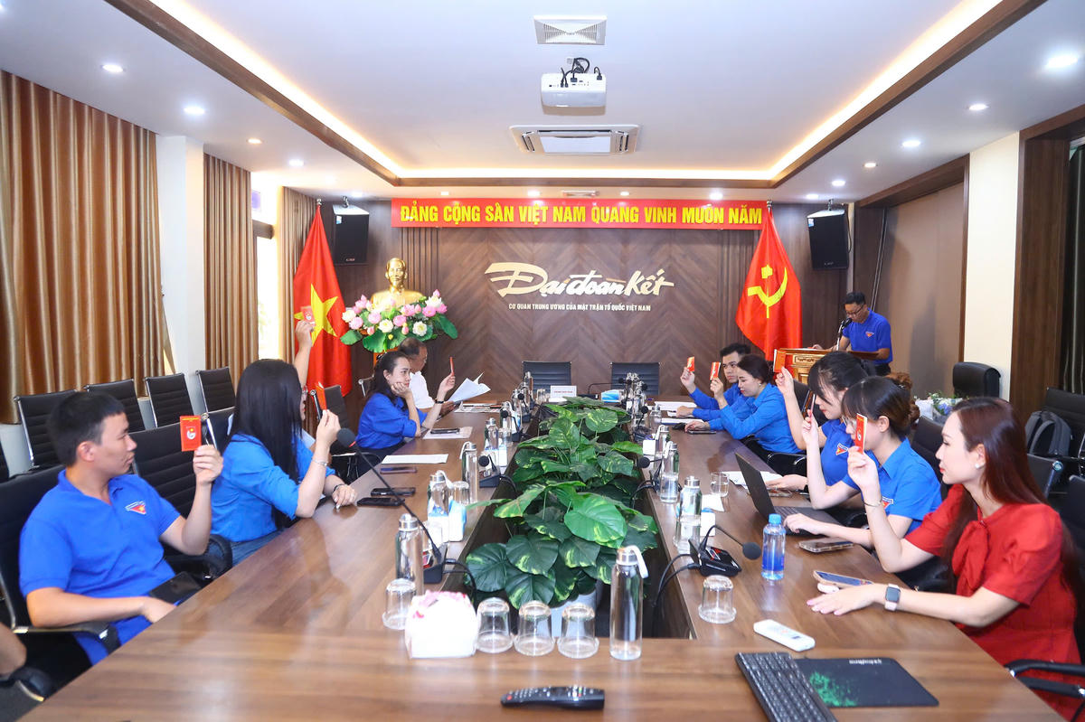 Toàn cảnh Đại hội Chi đoàn Báo Đại đoàn kết nhiệm kỳ 2025-2027. Ảnh: Lê Khánh.