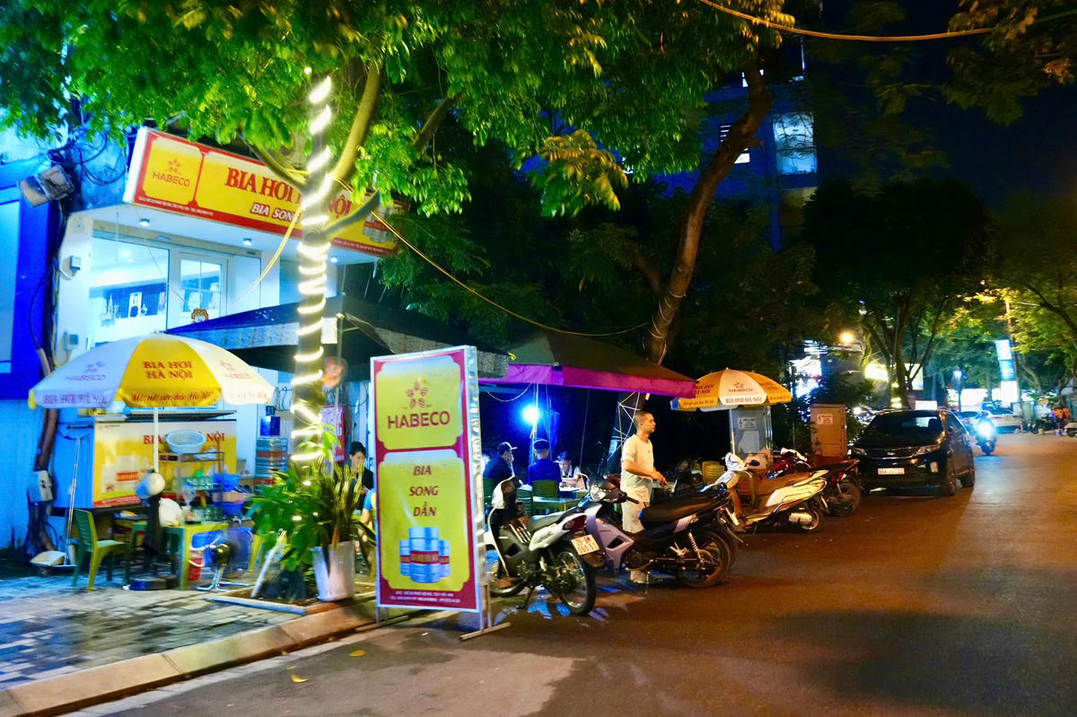 Cần quyết liệt lập lại trật tự vỉa hè.	Ảnh: Dương Giang