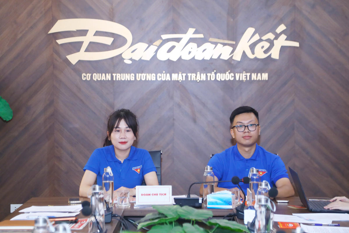 Đoàn Chủ tịch điều hành Đại hội. Ảnh: Lê Khánh.